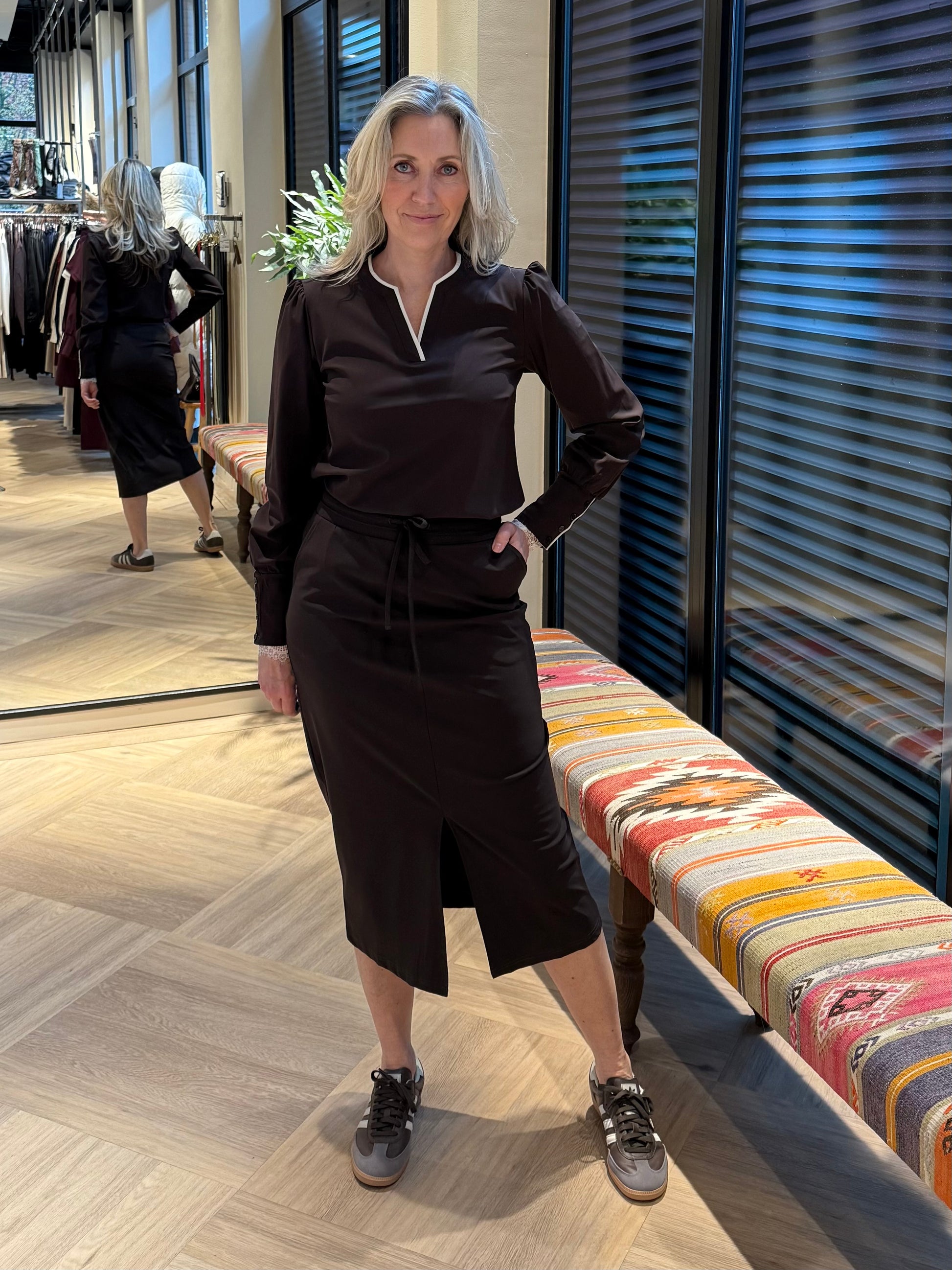 Travel Top Jenny Donkerbruin - 6932 Top - Est Voilà