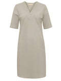 Triple Nine - Travel Jurk Indy Beige - 51805 Jurk - Est Voilà