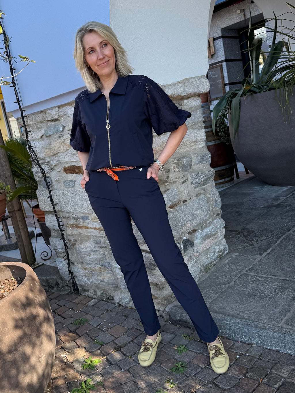Triple Nine - Travel Broek Vera Navy - 2601 Broek - Est Voilà