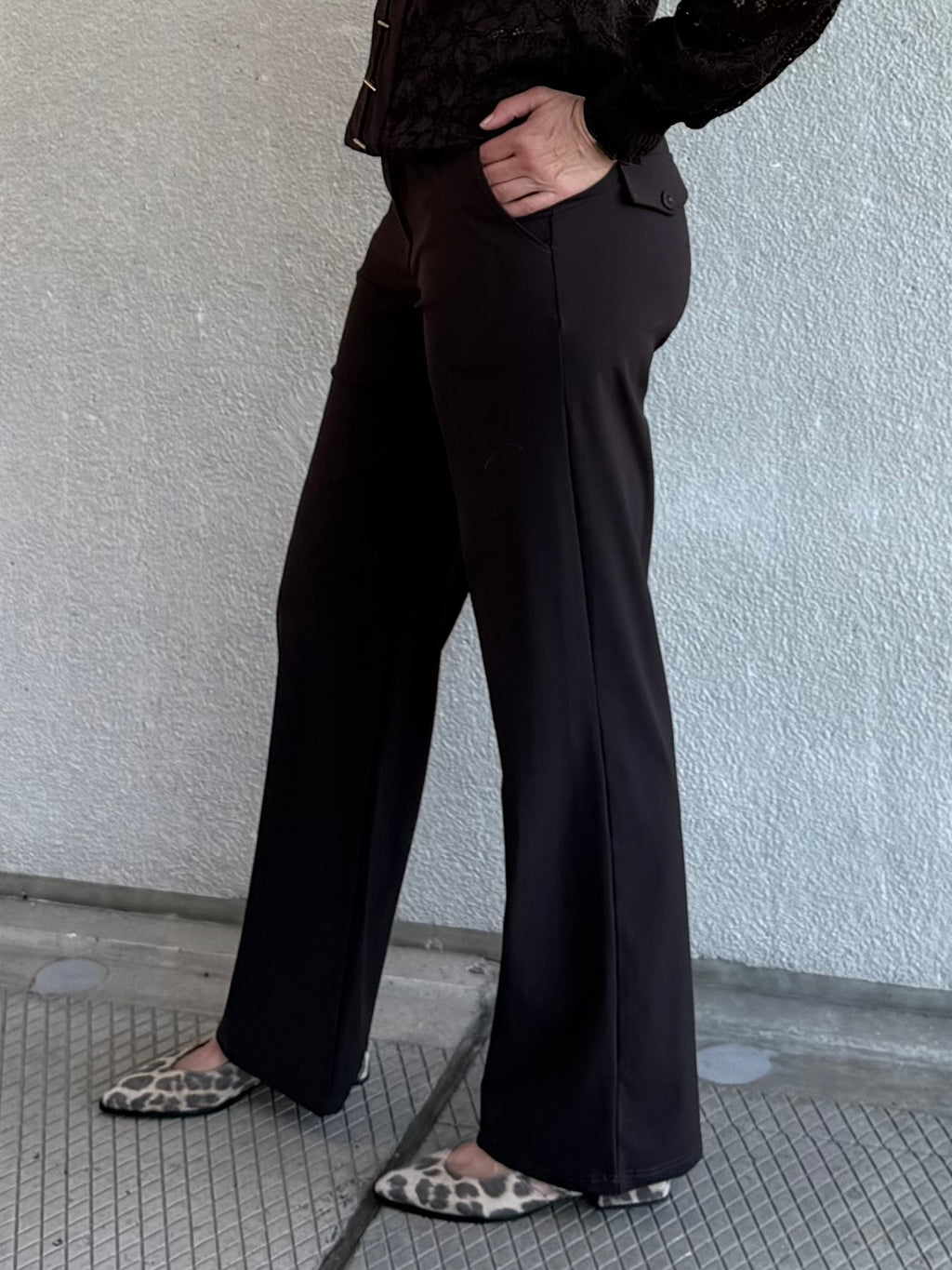 Triple Nine - Travel Broek Mirte Donkerbruin - 2701 Broek - Est Voilà