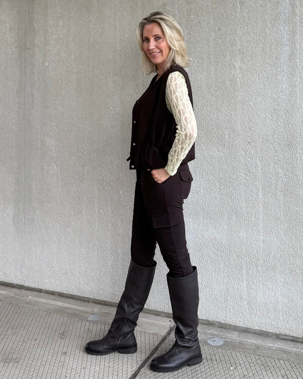 Triple Nine - Bodywarmer Bo Donkerbruin - 92428 Jas - Est Voilà
