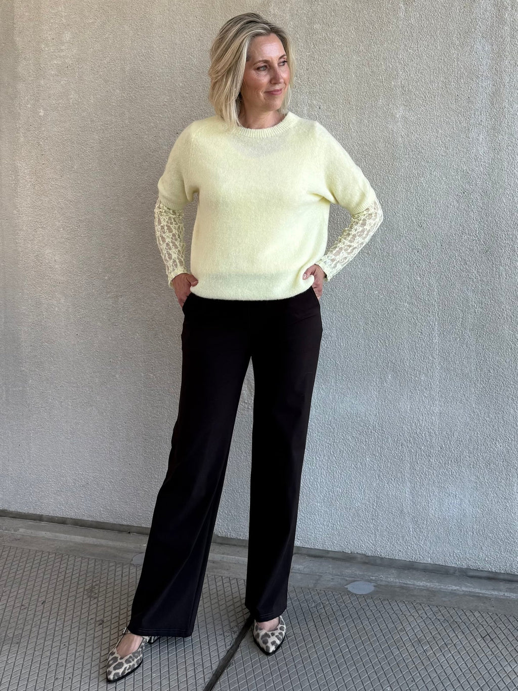 Triple Nine - Kanten Top Lucy Zachtgeel Top - Est Voilà