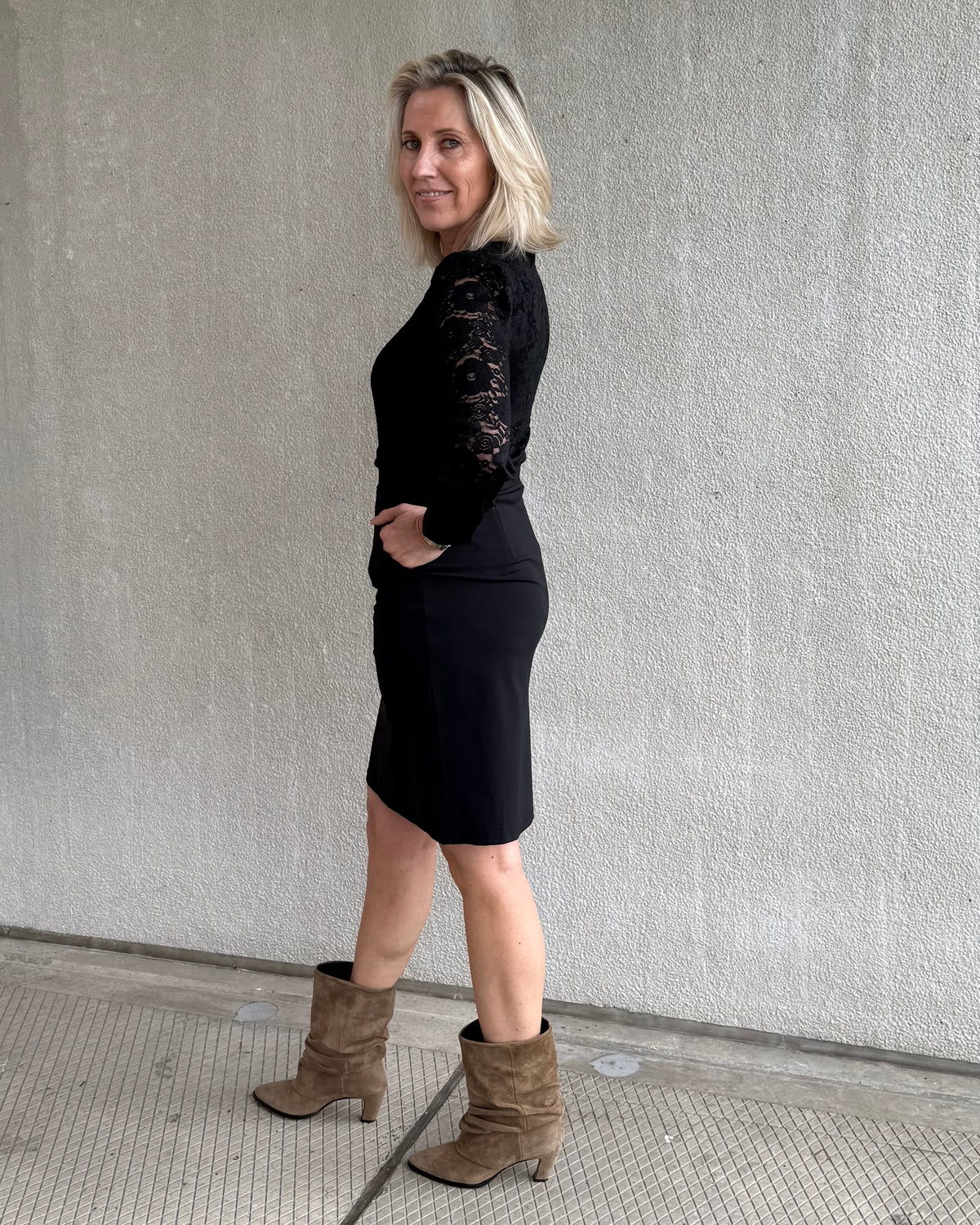 Triple Nine - Travel Jurk Lace Zwart - 51842 Jurk - Est Voilà
