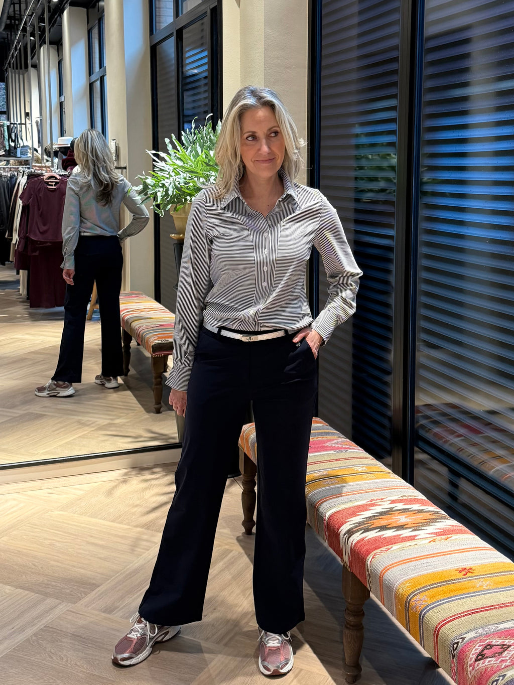 Travel Blouse Birgit Navy - 5922 Top - Est Voilà