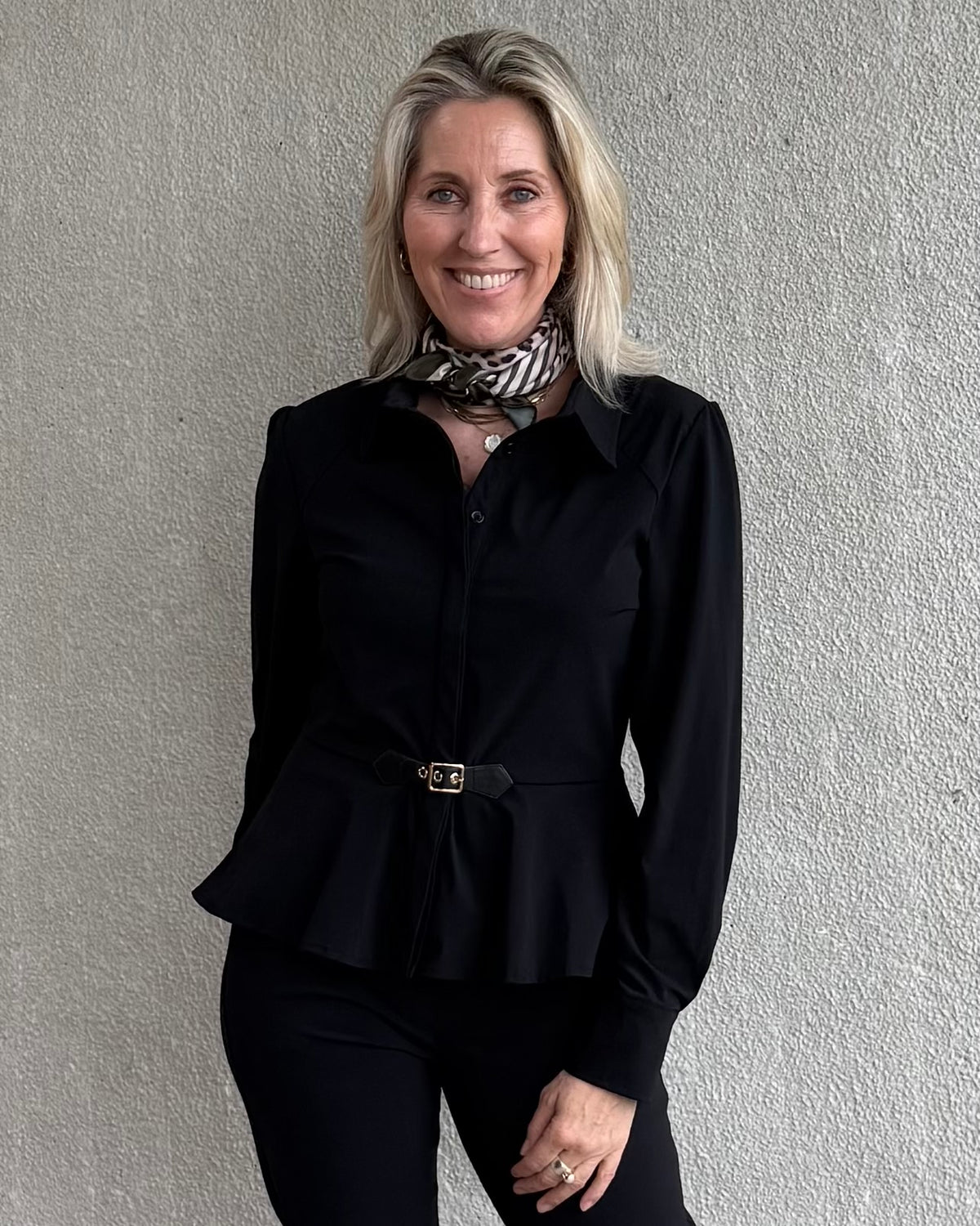 Triple Nine - Travel Blouse Simona Zwart - 5950 Blouse - Est Voilà