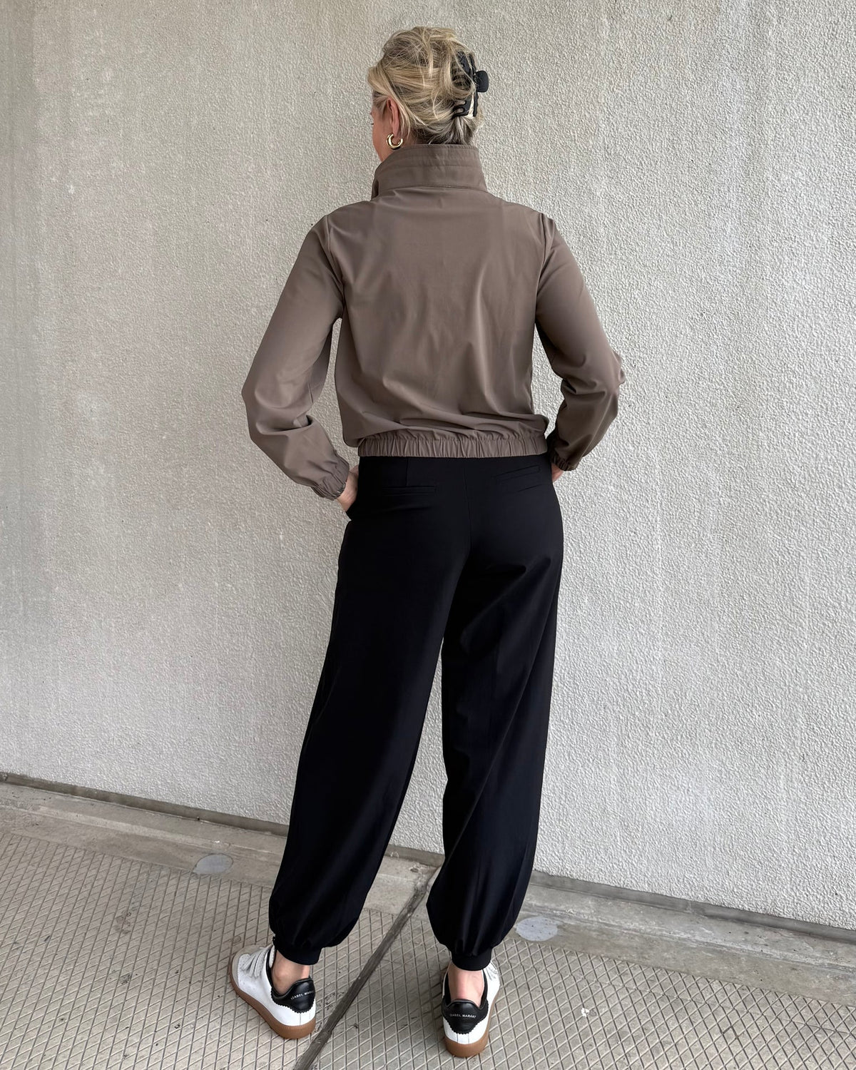 Triple Nine - Travel Jas Collinna Taupe - 92425 Jas - Est Voilà