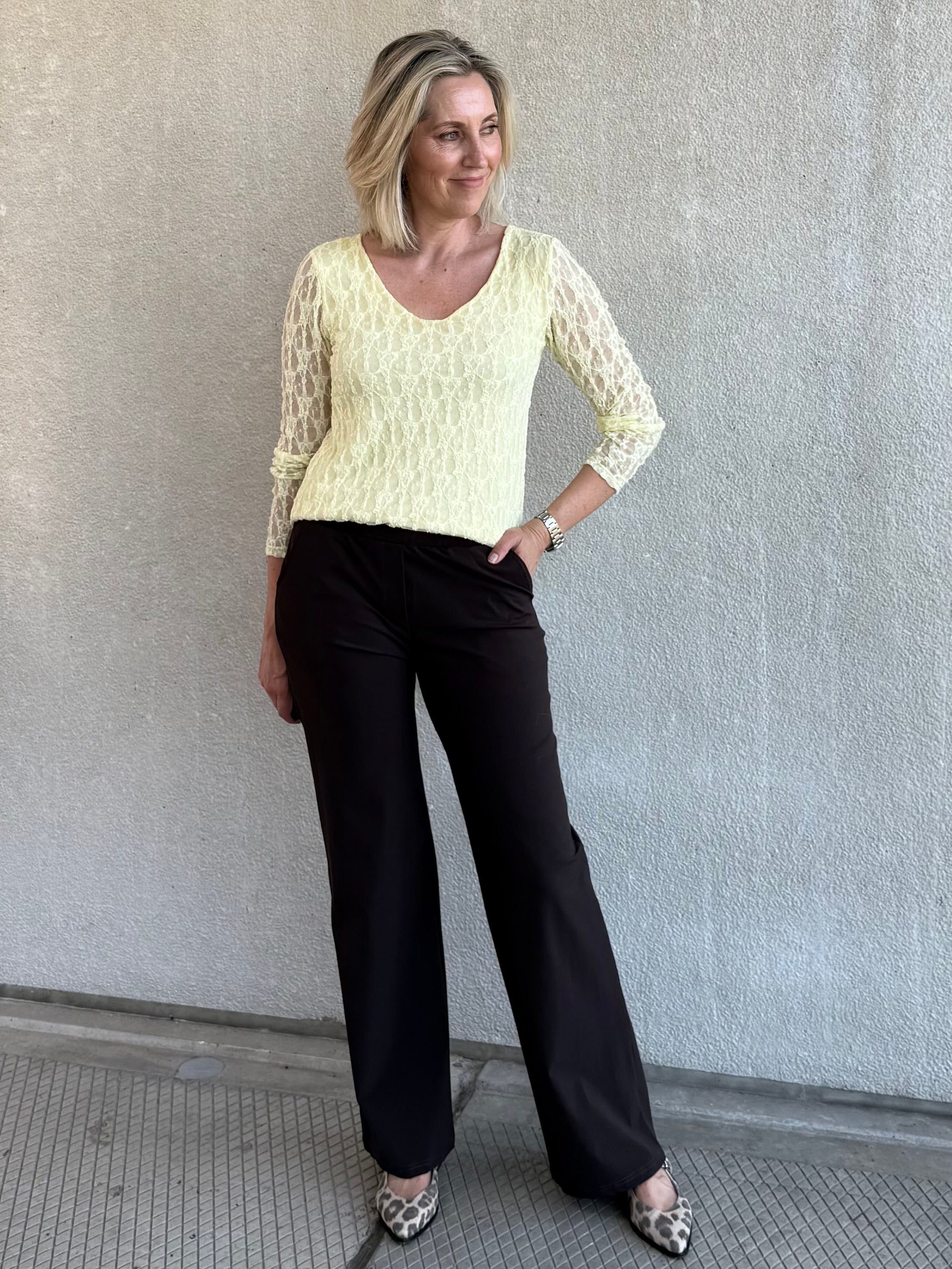 Triple Nine - Kanten Top Lucy Zachtgeel Top - Est Voilà