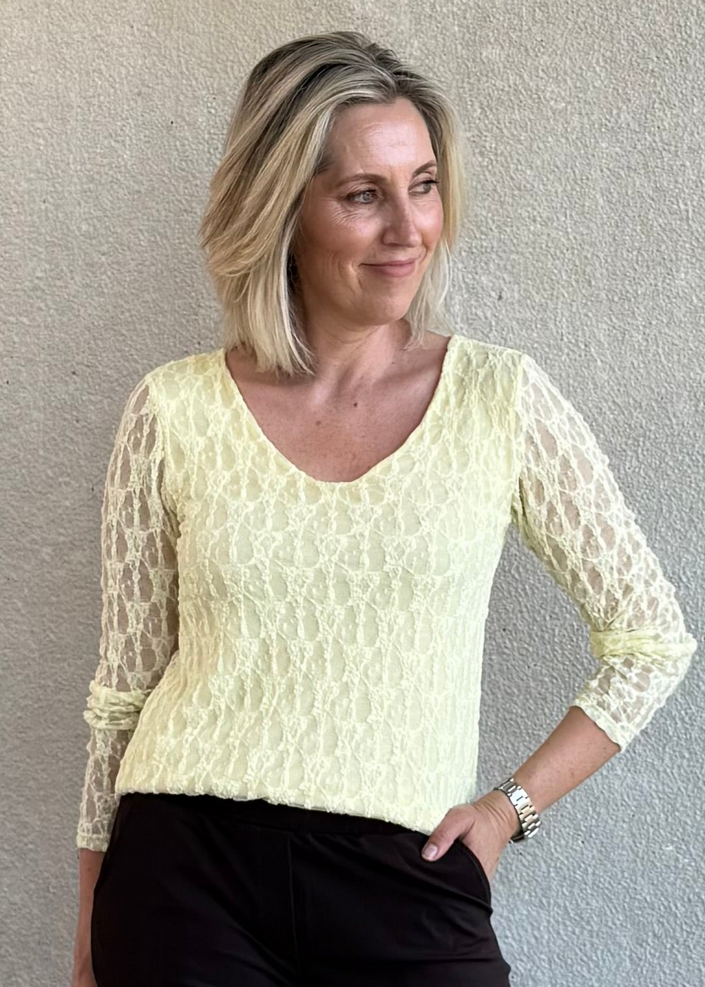 Triple Nine - Kanten Top Lucy Zachtgeel Top - Est Voilà