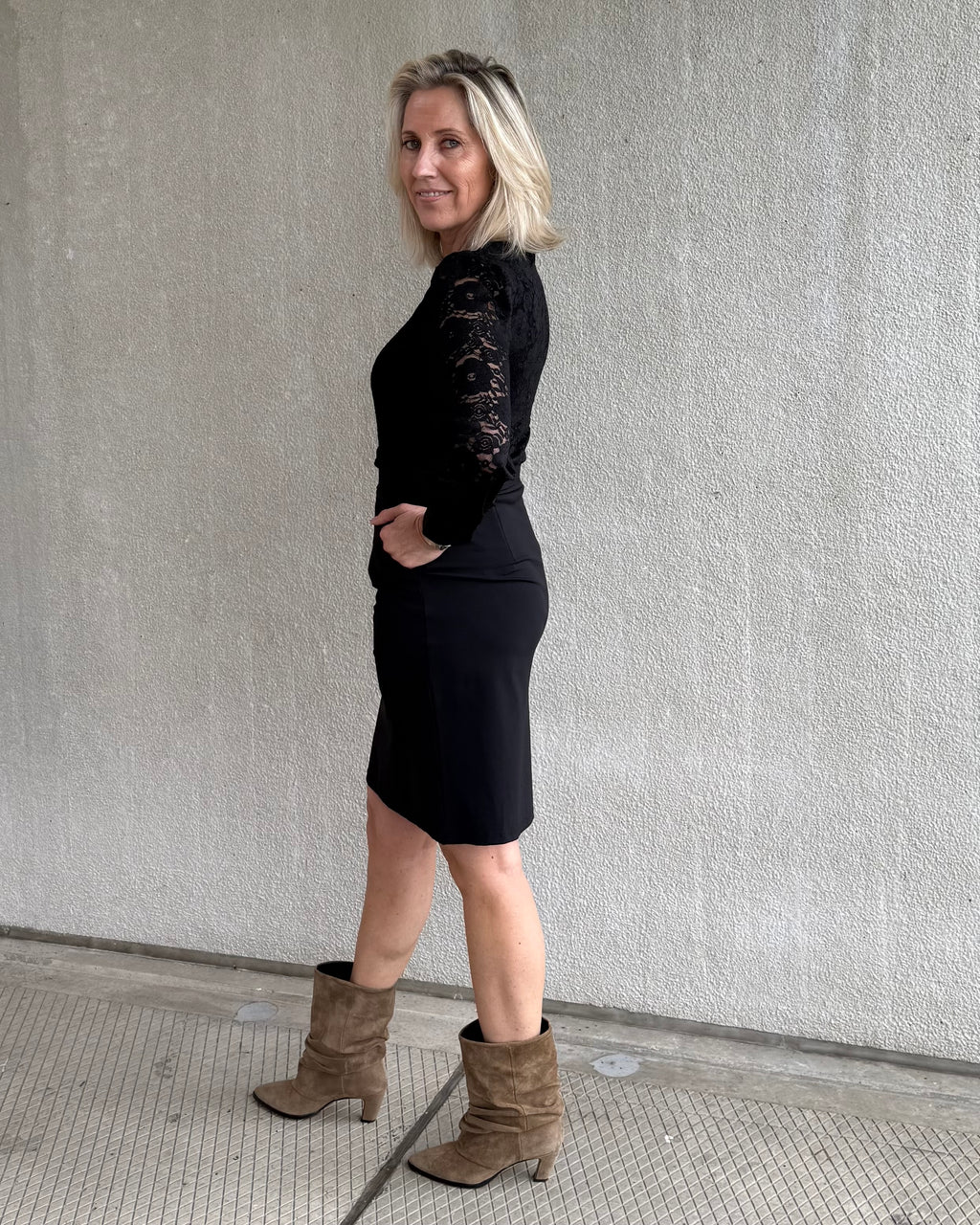 Triple Nine - Travel Jurk Lace Zwart - 51842 Jurk - Est Voilà