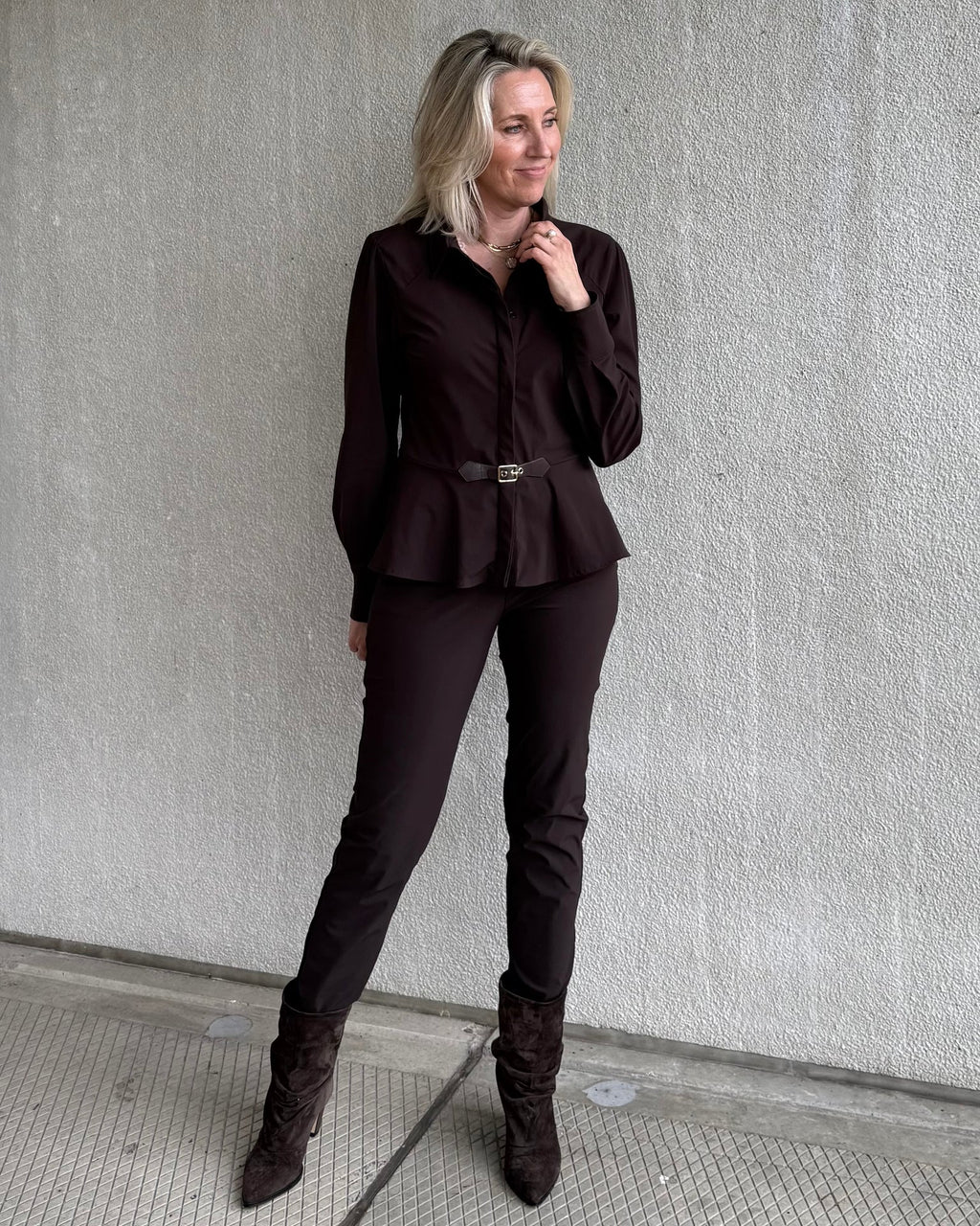Triple Nine - Travel Blouse Simona Donkerbruin - 5950 - Peet kleding