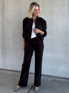 Triple Nine - Travel Blouse Sasha Donkerbruin - 5951 Blouse - Est Voilà
