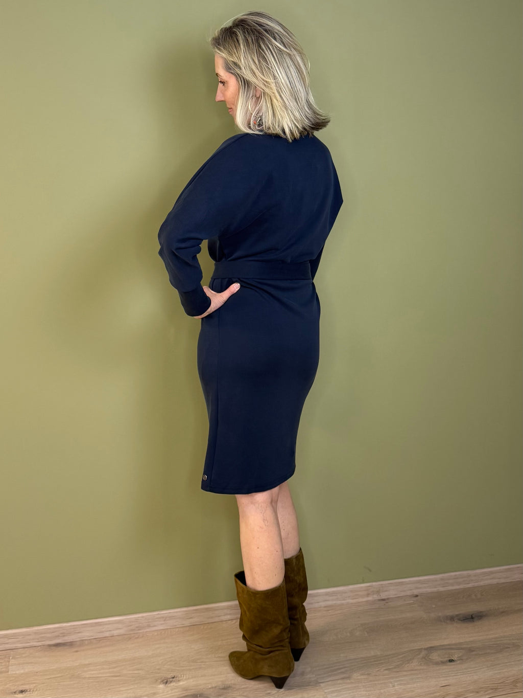 Triple Nine - Scuba Jurk Noor Navy - 61101 jurk - Est Voilà