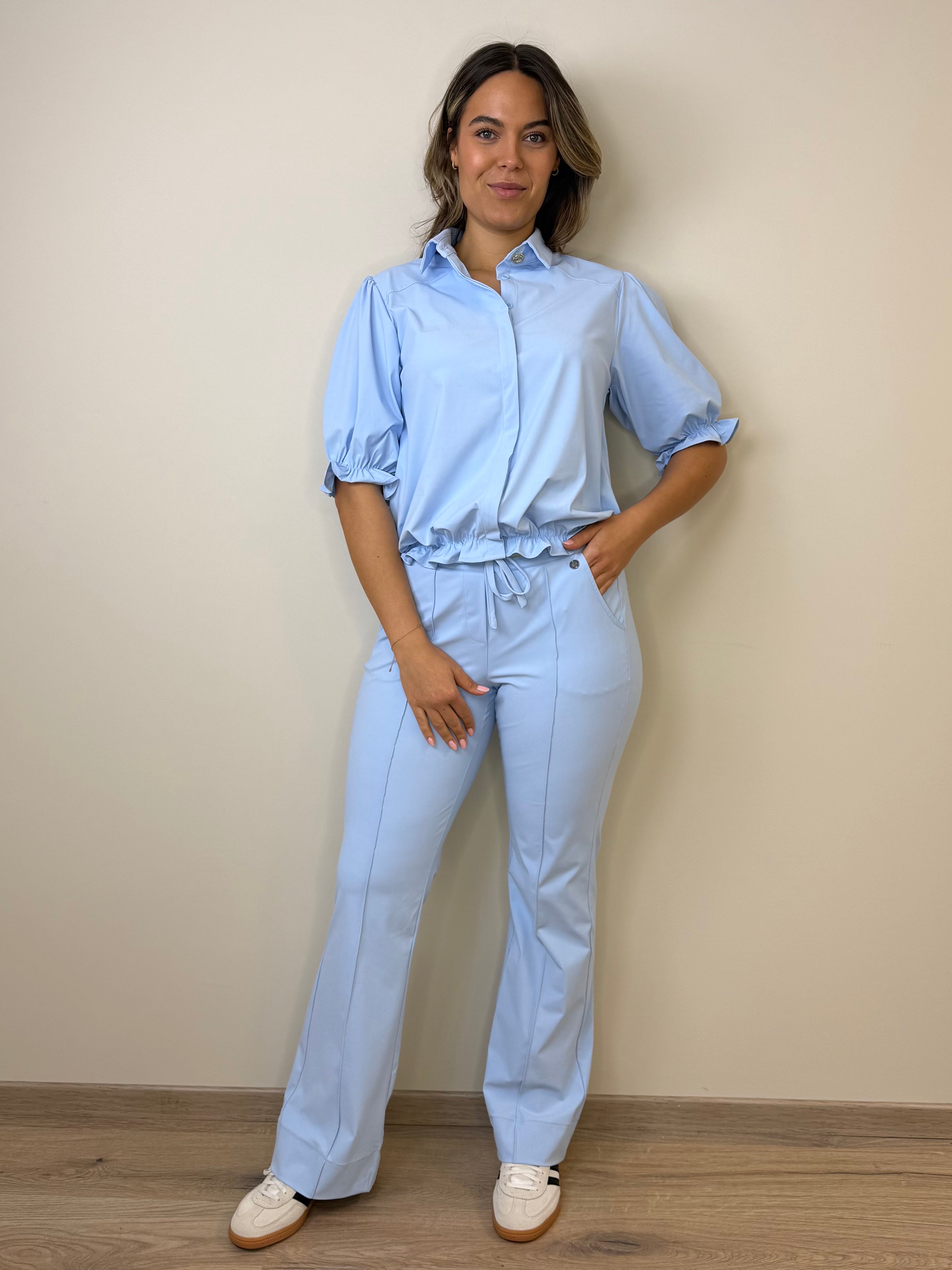 Triple Nine - Travel Blouse Dorée Lichtblauw - 5941 Blouse - Est Voilà