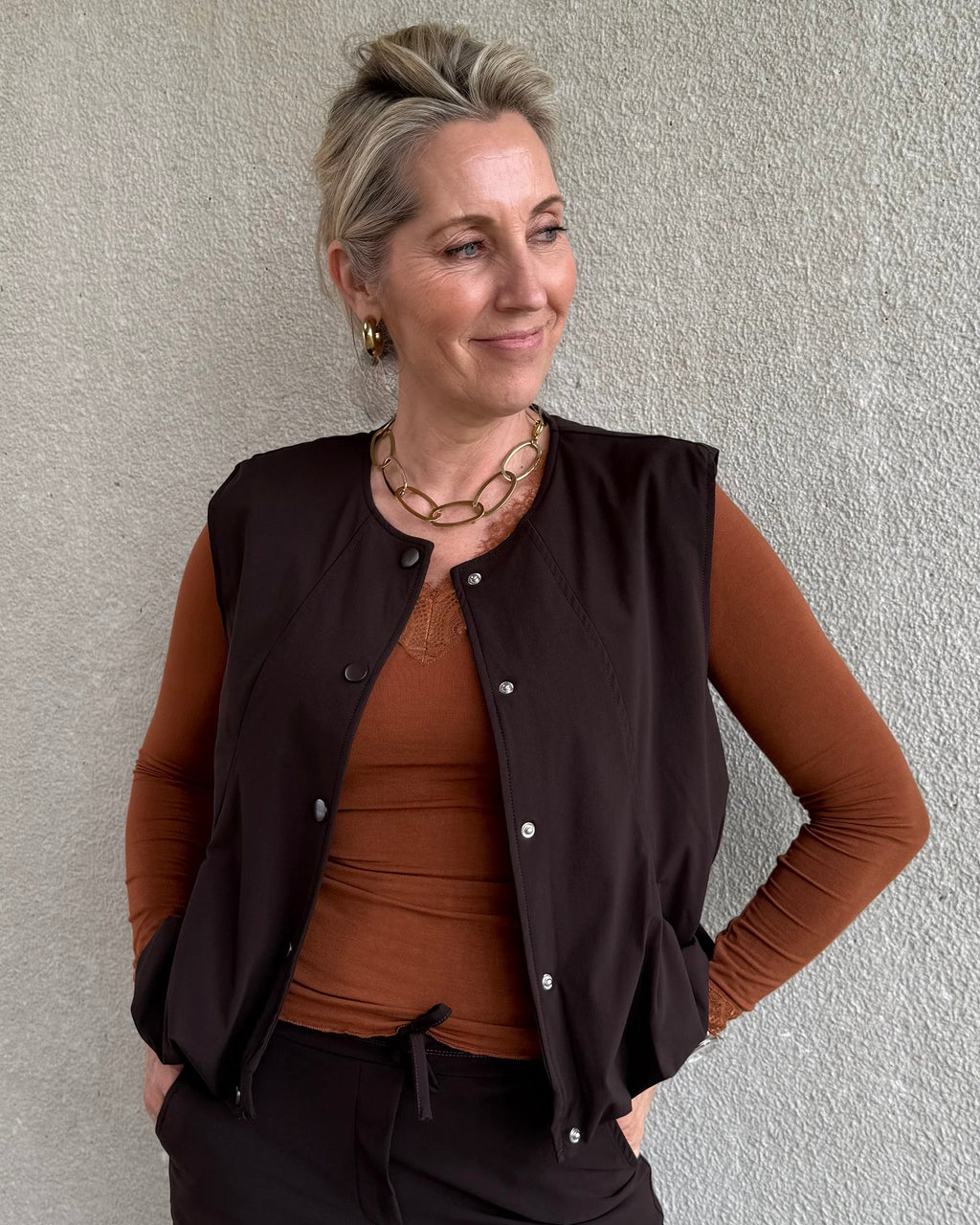 Triple Nine - Cashmere Top Lou Lou Caramel - 9003 Top - Est Voilà