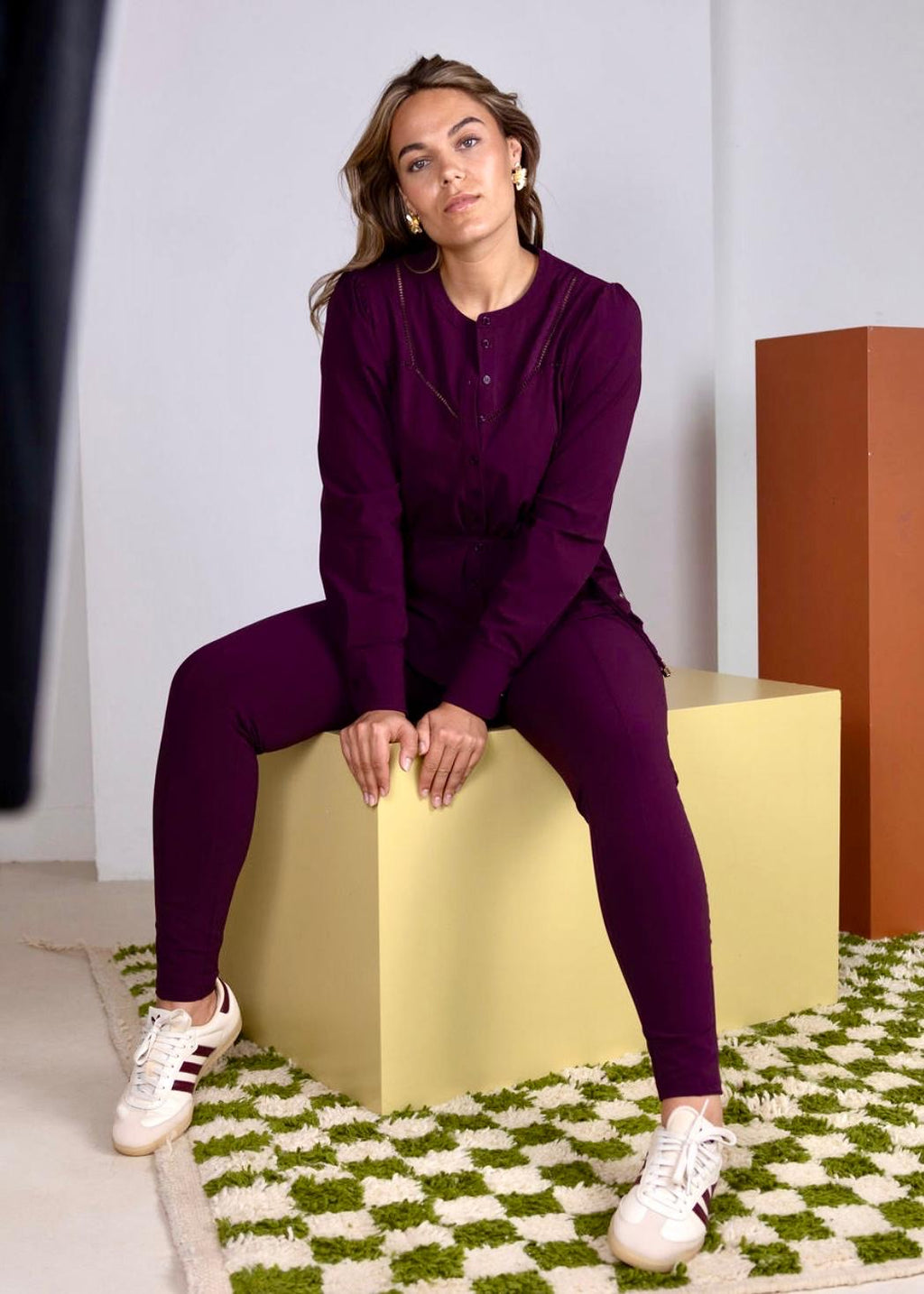 Travel Blouse Ajour Aubergine - 5925