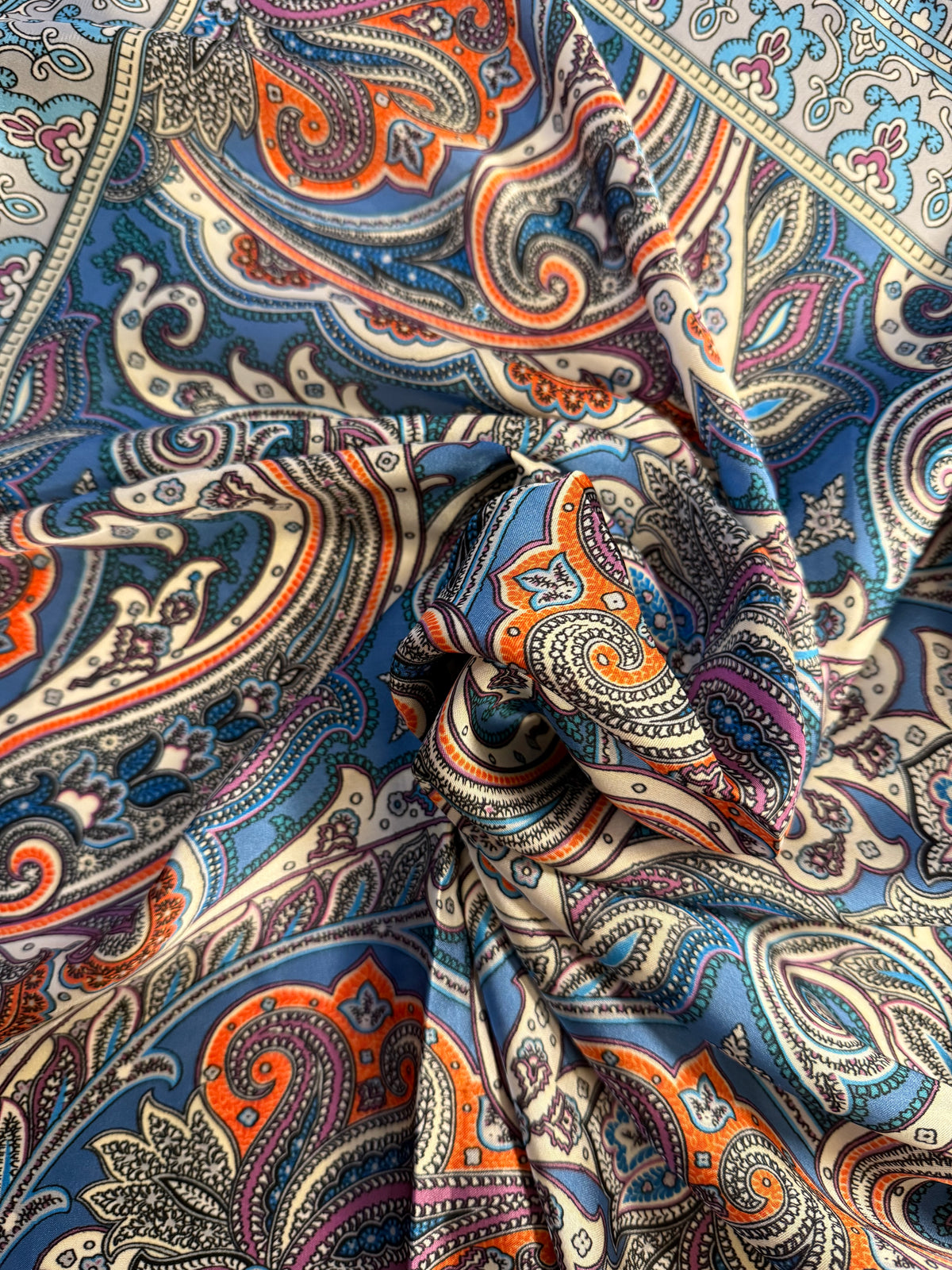 Est Voilà - Sjaal Paisley Jeansblauw Tassen - Est Voilà