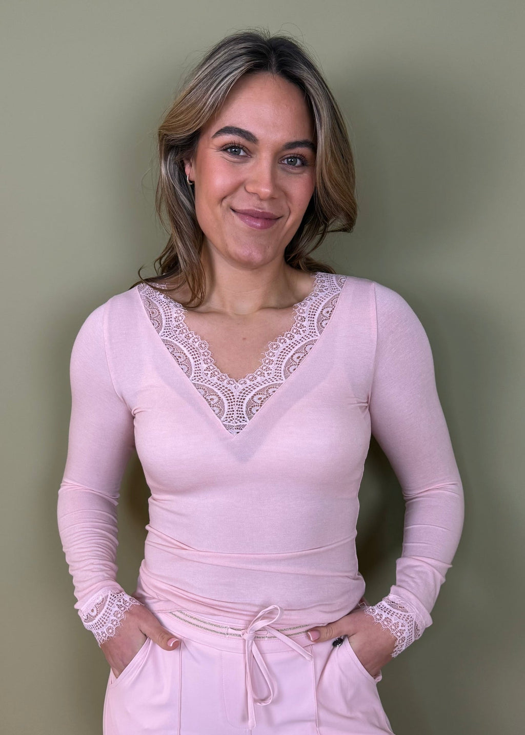 Triple Nine - Cashmere Top Lou Lou Poederroze - 9003 Top - Est Voilà