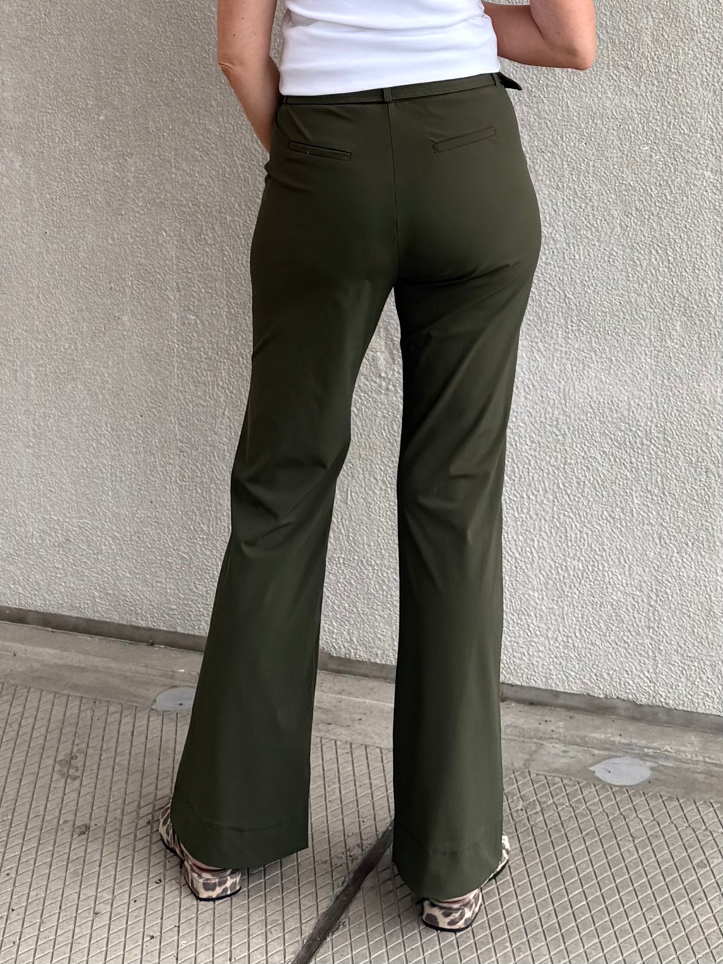 Triple Nine - Travel Broek Joy Olijfgroen - 3002 Broek - Est Voilà