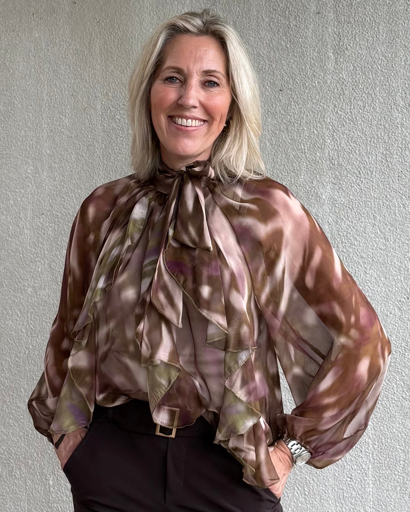Est Voilà - Blouse Chiffon Bruin Zand