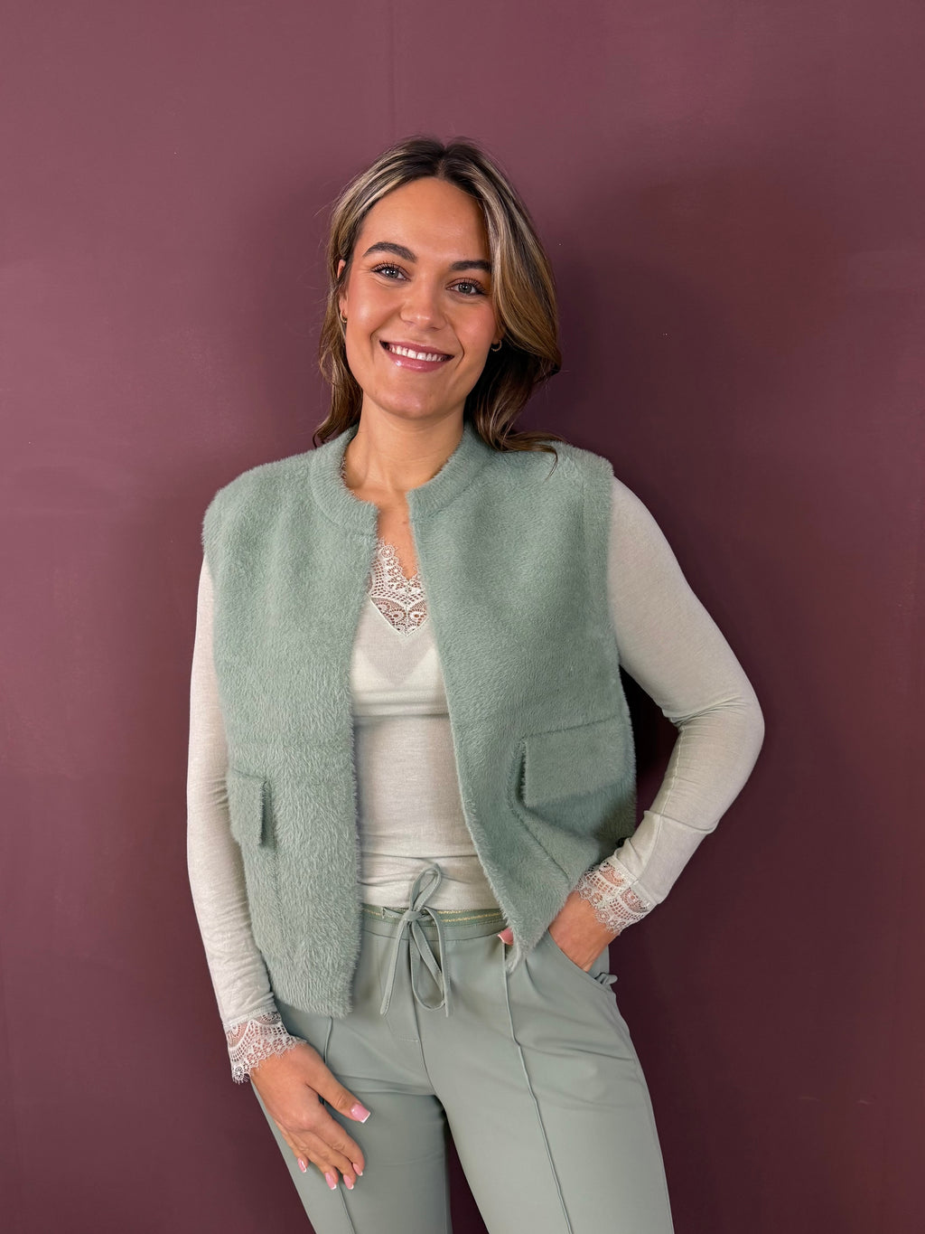 Triple Nine - Cashmere Top Lou Lou Salie - 9003 top - Est Voilà