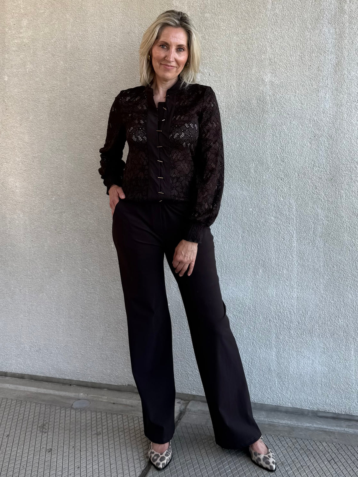 Triple Nine - Travel Broek Mirte Donkerbruin - 2701 Broek - Est Voilà