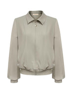 Triple Nine - Travel Jas Nina Beige - 92406 Jas - Est Voilà