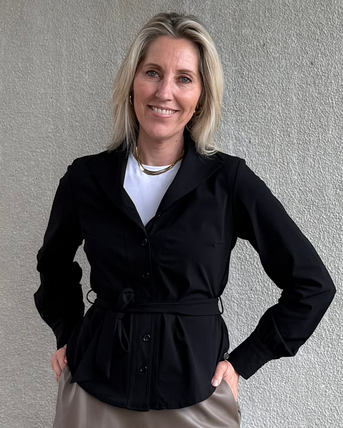 Triple Nine - Travel Blouse Charlot Zwart - 5949 Blouse - Est Voilà