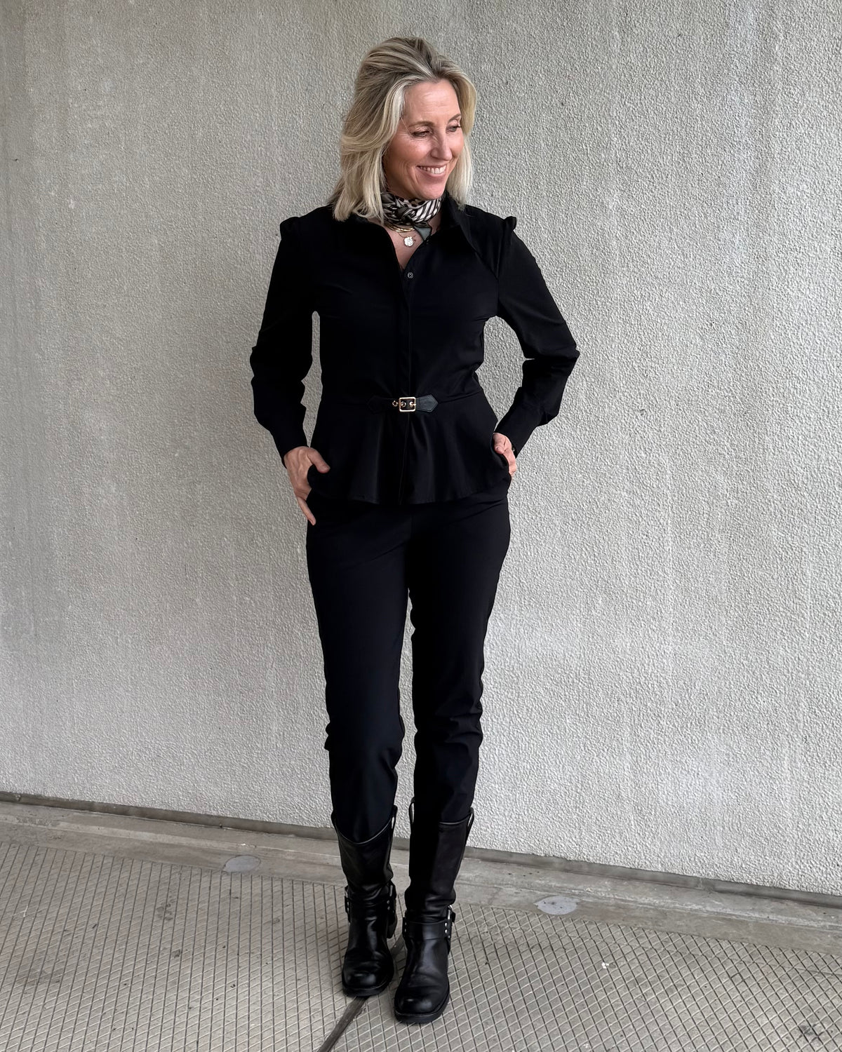 Triple Nine - Travel Blouse Simona Zwart - 5950 Blouse - Est Voilà