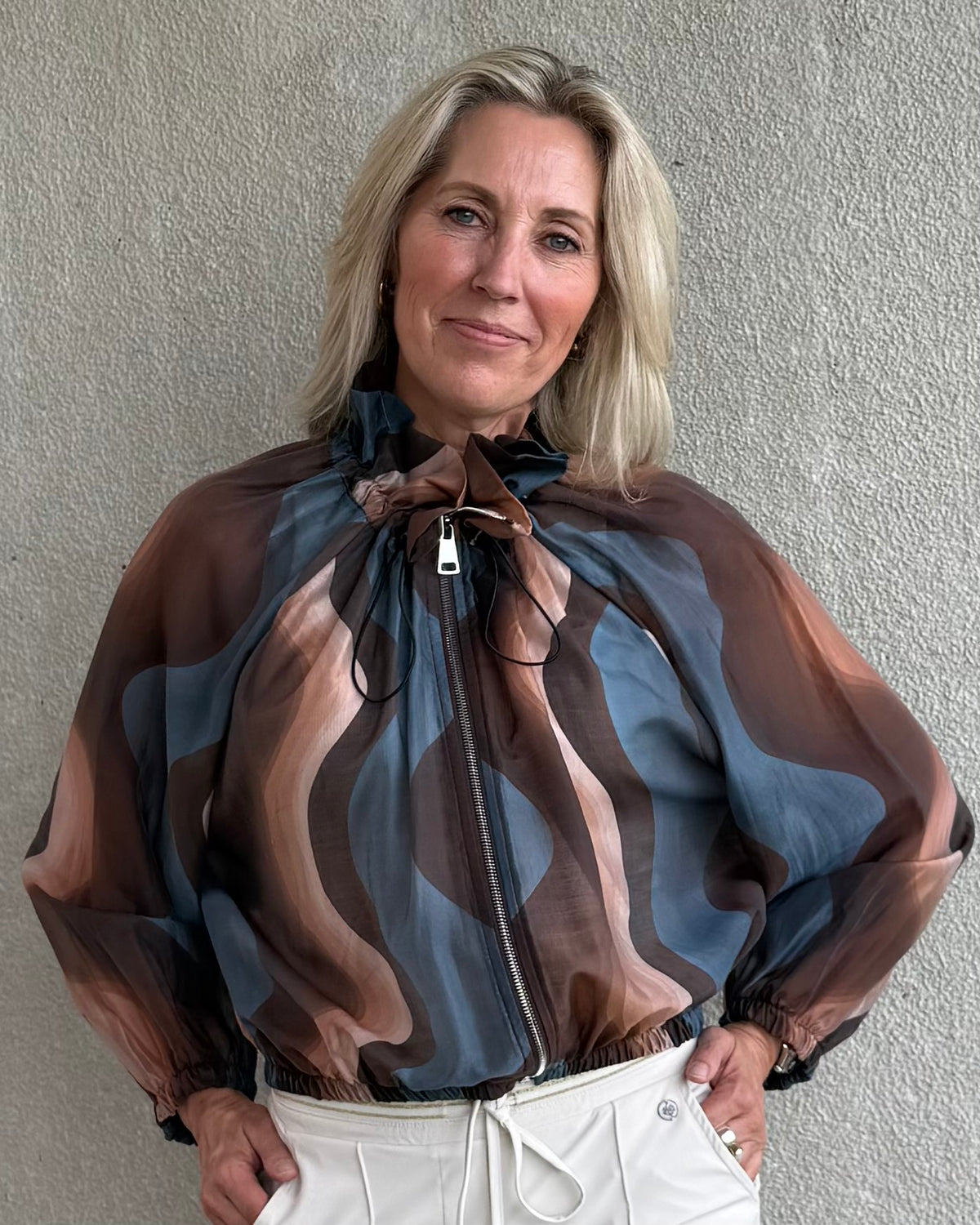 Est Voilà - Blouson Silky Wave Blauw Blouse - Est Voilà