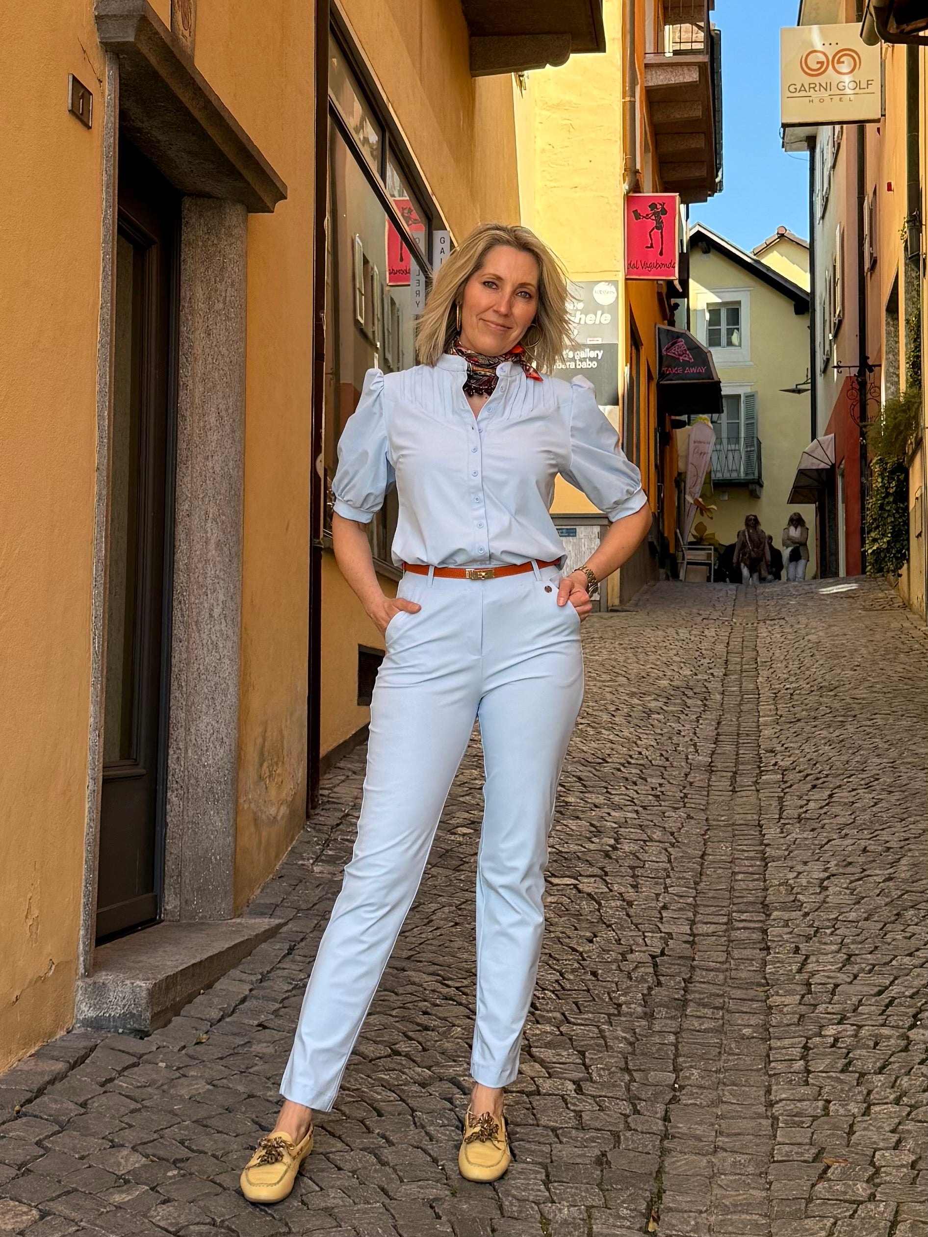 Triple Nine - Travel Blouse Emilie Lichtblauw - 5934 Blouse - Est Voilà