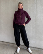 Triple Nine - Travel Jas Collinna Aubergine - 92425 Jas - Est Voilà