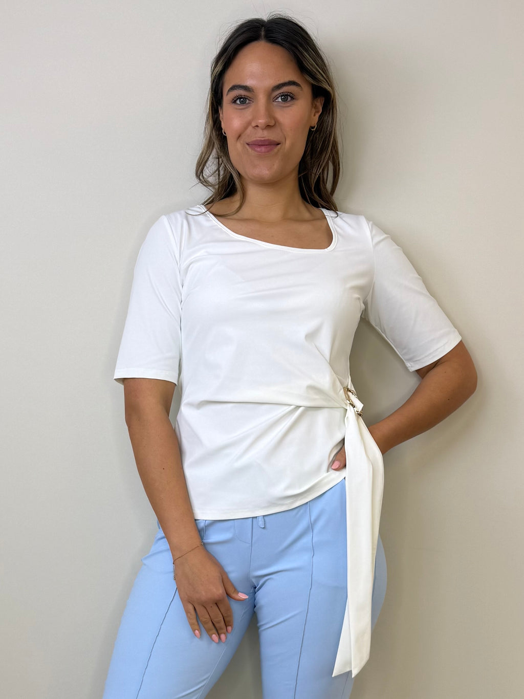 Triple Nine - Travel Top Silvi Wit - 6944 top - Est Voilà