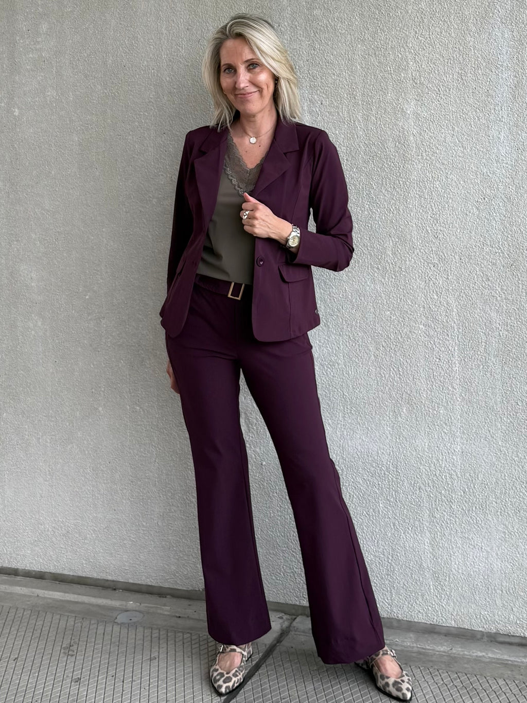 Triple Nine - Travel Top Marly Taupe - 6913 top - Est Voilà