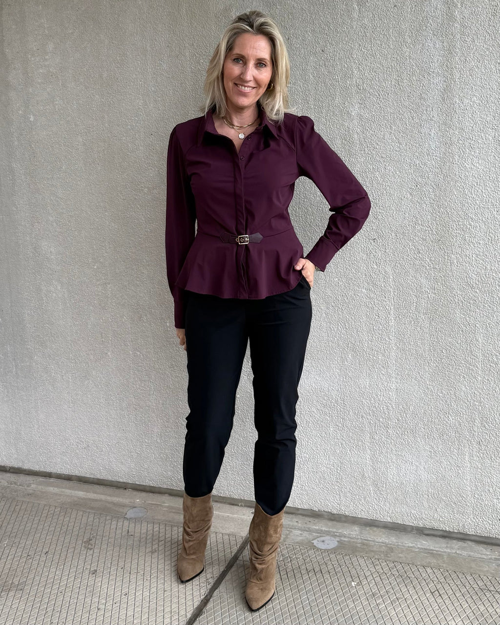 Triple Nine - Travel Blouse Simona Aubergine - 5950 Sjaal - Est Voilà