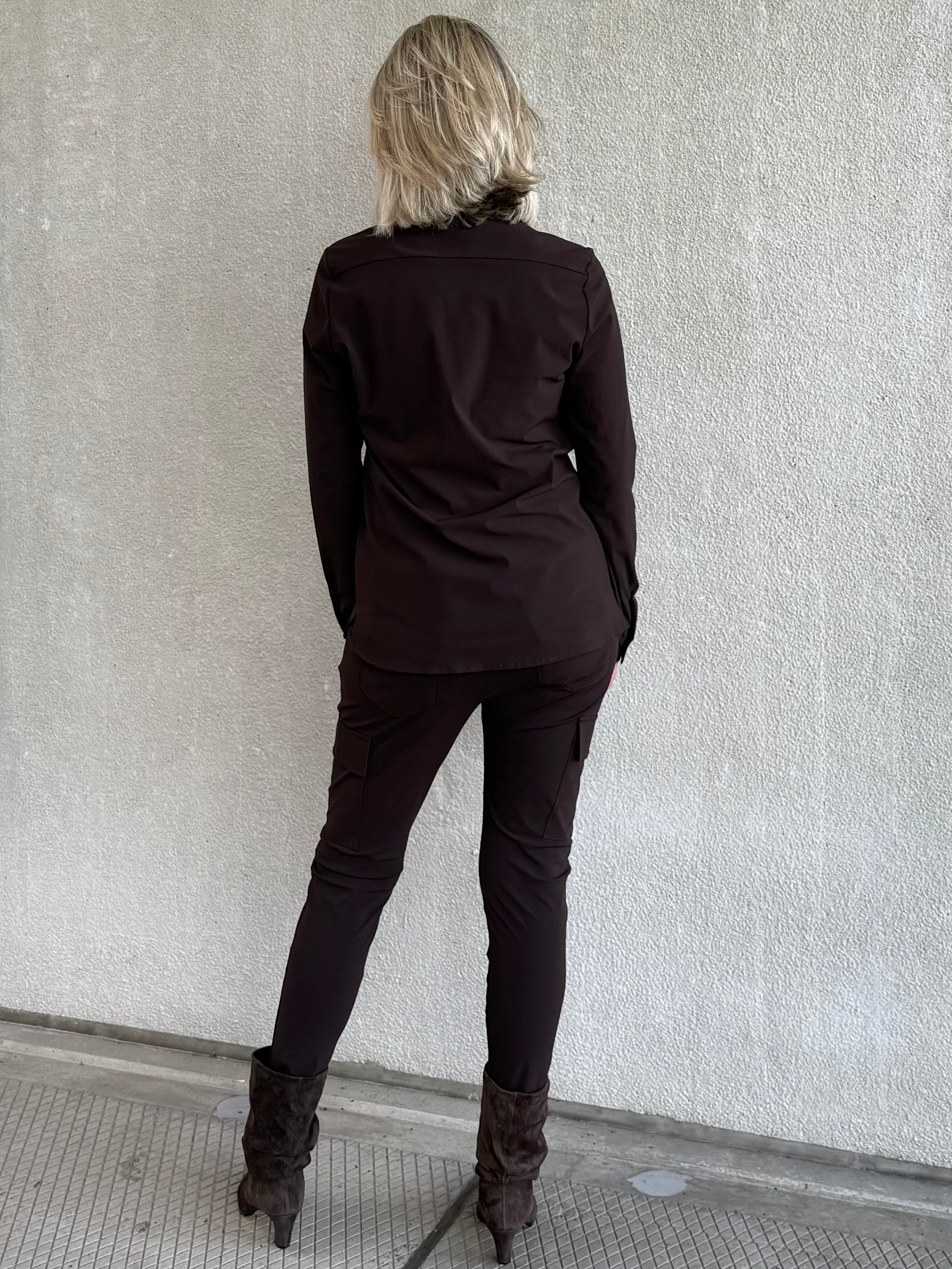 Triple Nine - Travel Blouse Mireille Donkerbruin - 4101 Blouse - Est Voilà