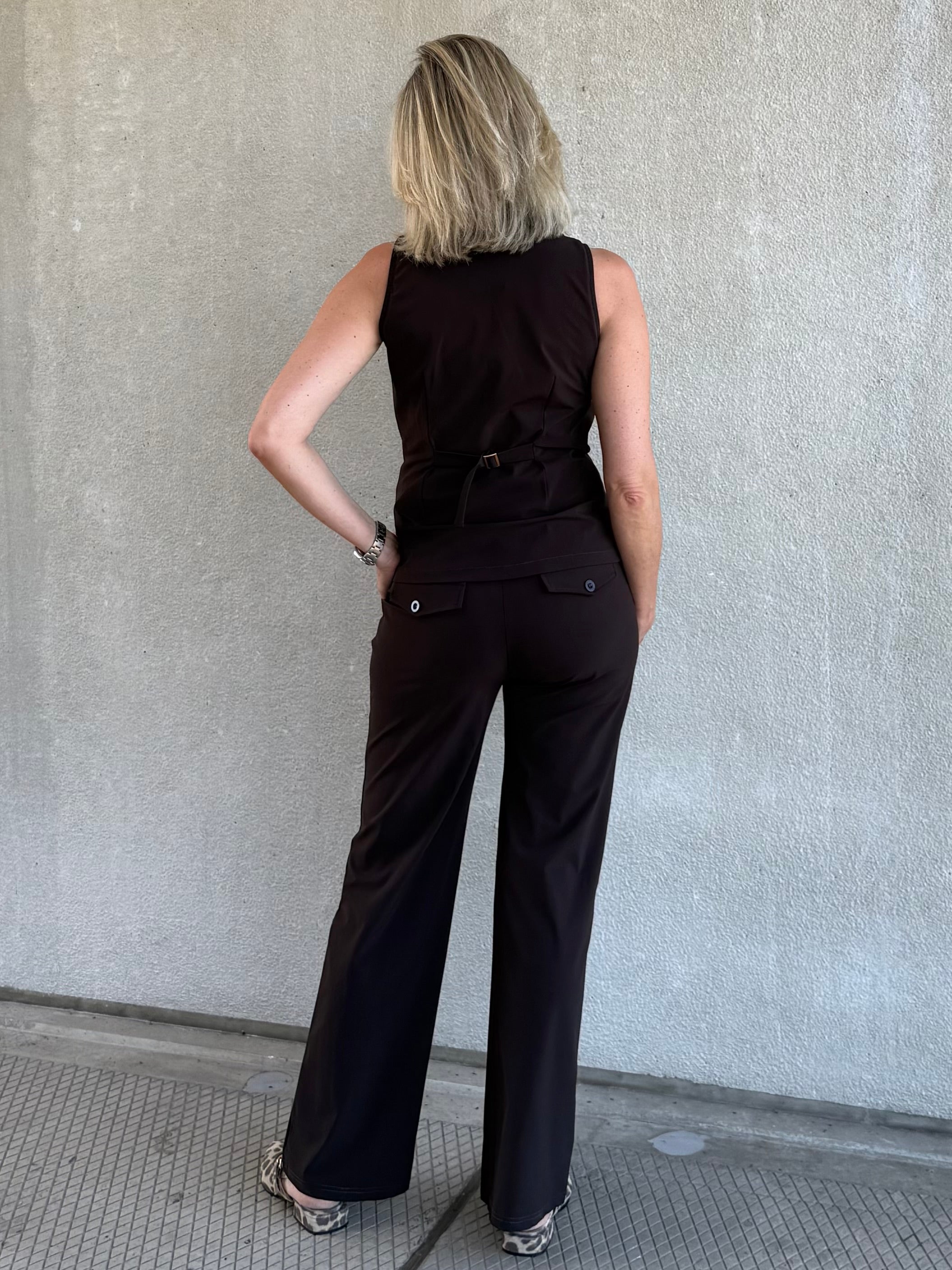 Triple Nine - Travel Gilet Maya Donkerbruin - 92417 Blazer - Est Voilà