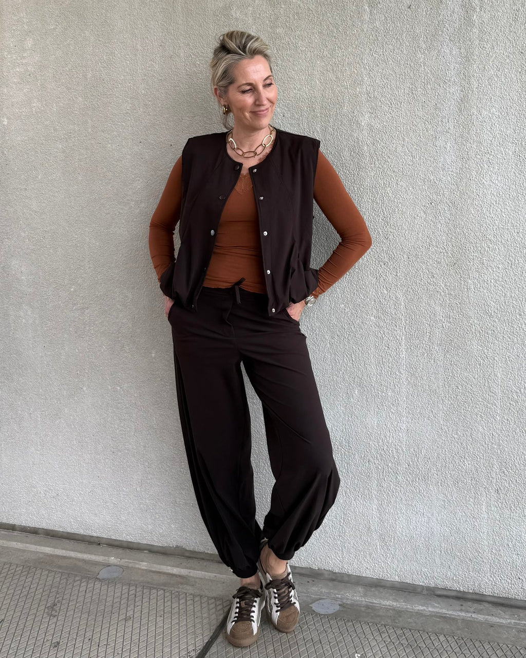 Triple Nine - Bodywarmer Bo Donkerbruin - 92428 Jas - Est Voilà