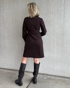 Triple Nine - Travel Jurk Melin Donkerbruin - 51810 Jurk - Est Voilà