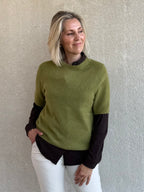 Triple Nine - Travel Blouse Mireille Donkerbruin - 4101 Blouse - Est Voilà