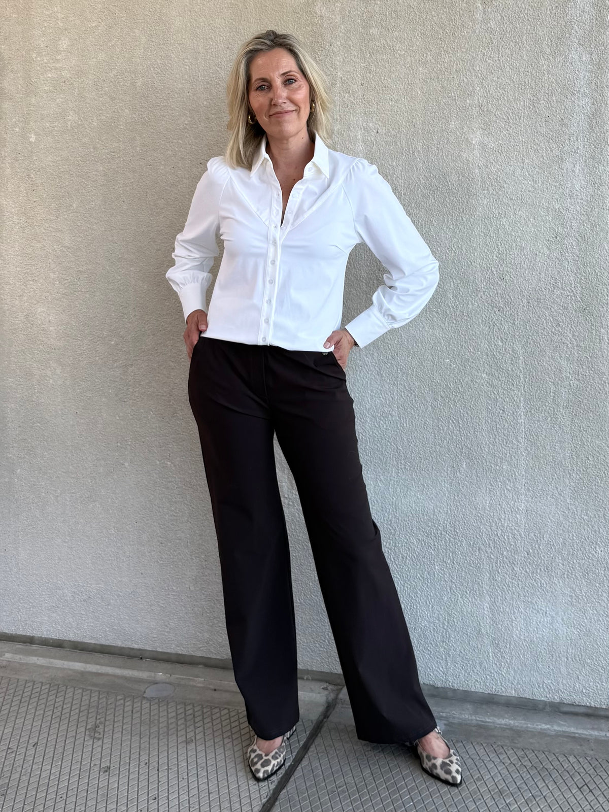 Triple Nine - Travel Broek Mirte Donkerbruin - 2701 Broek - Est Voilà