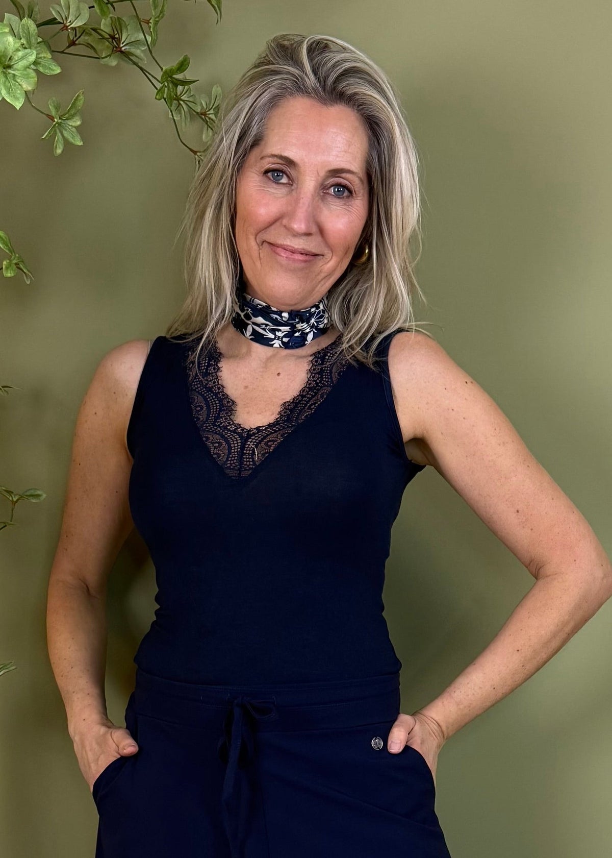 Triple Nine - Cashmere Top Sisi Navy - 9005 Top - Est Voilà