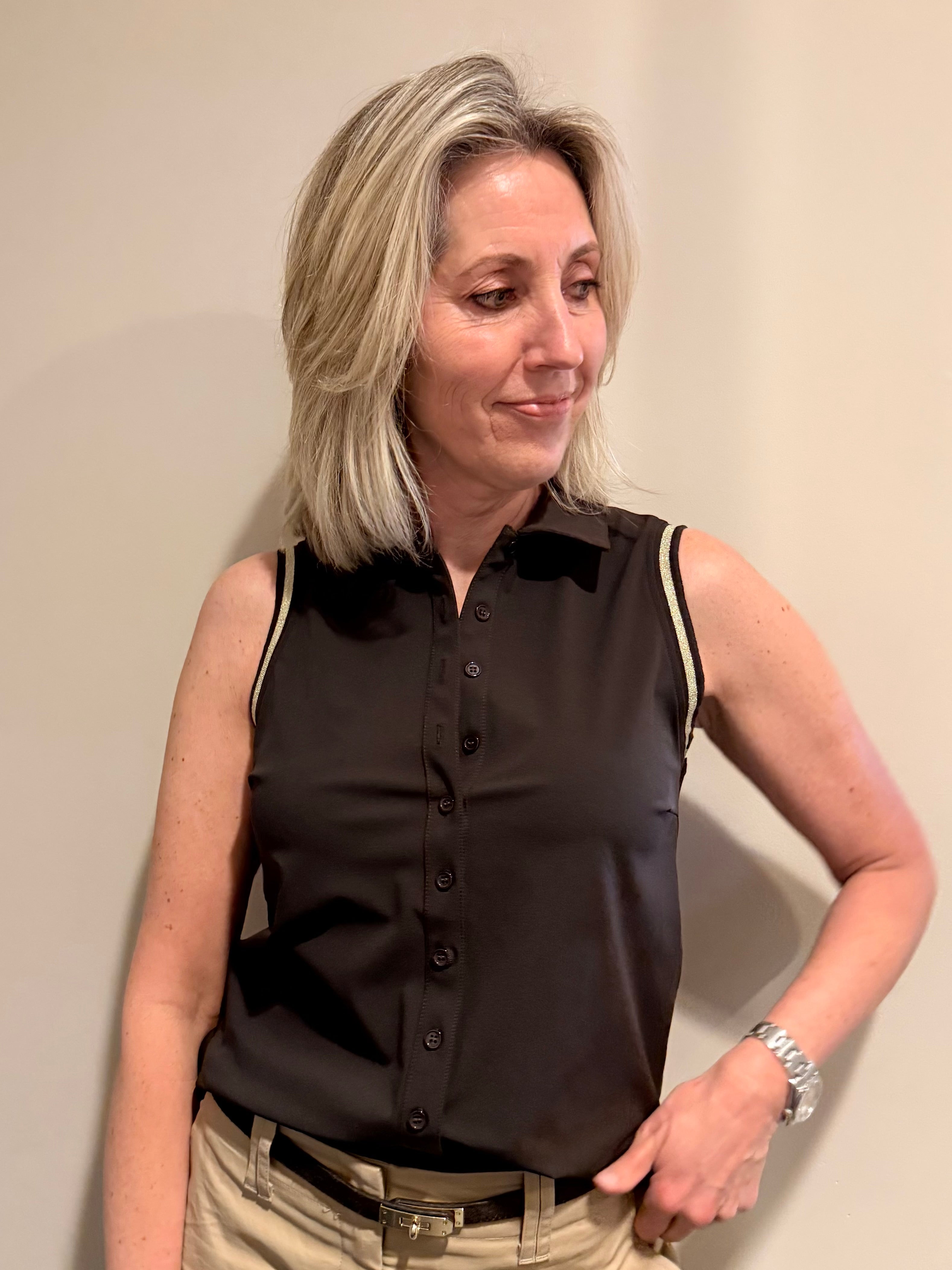 Triple Nine - Travel Blouse Jacky Donkerbruin - 5902 Blouse - Est Voilà